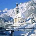 Sfondi-desktop-neve-wallpapers-montagna-Chiesetta-tra-i-monti