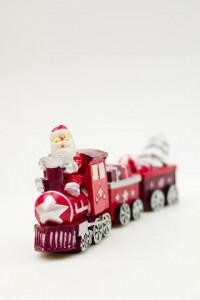 Sfondi iphone 4 natale 320x480 - treno rosso