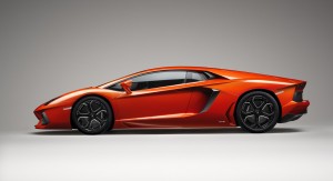 2012-lamborghini-aventador-sfondi-desktop-gratis