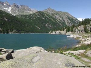 Sfondi desktop paesaggi - lago di montagna gran paradiso