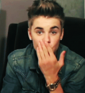 Gif animate Justin Bieber bacio