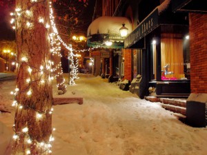 Sfondi-di-natale-luci-per-strada