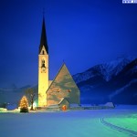 Sfondi luci notturne chiesa nella neve