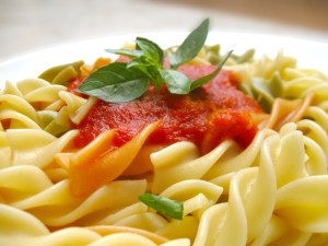 Sfondi pasta fusilli