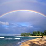 Sfondo arcobaleno sul mare