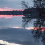 Sfondo lago e cielo rosso riflessione